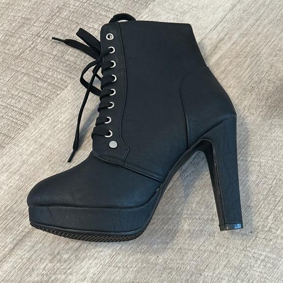 Boot Heels - Picture 5 of 7